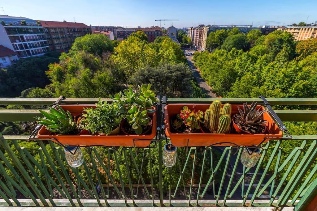 Sunny & Updated Flat With Panoramic View 50m From M4 Stop Appartamento