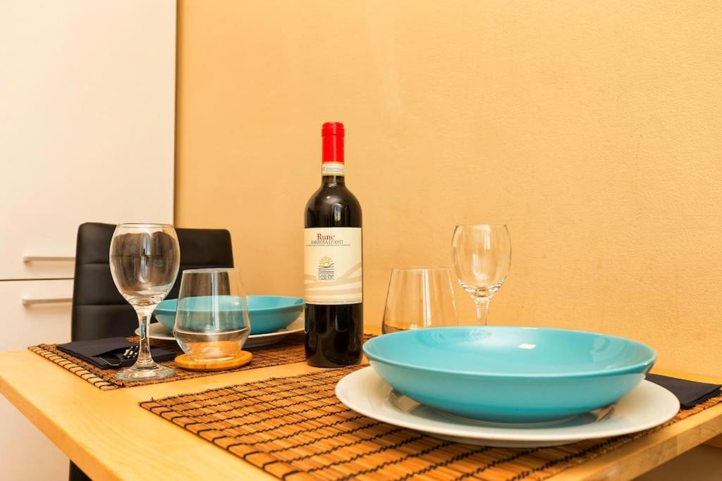 Appartamento Sunny & Updated Flat With Panoramic View 50m From M4 Stop Milano